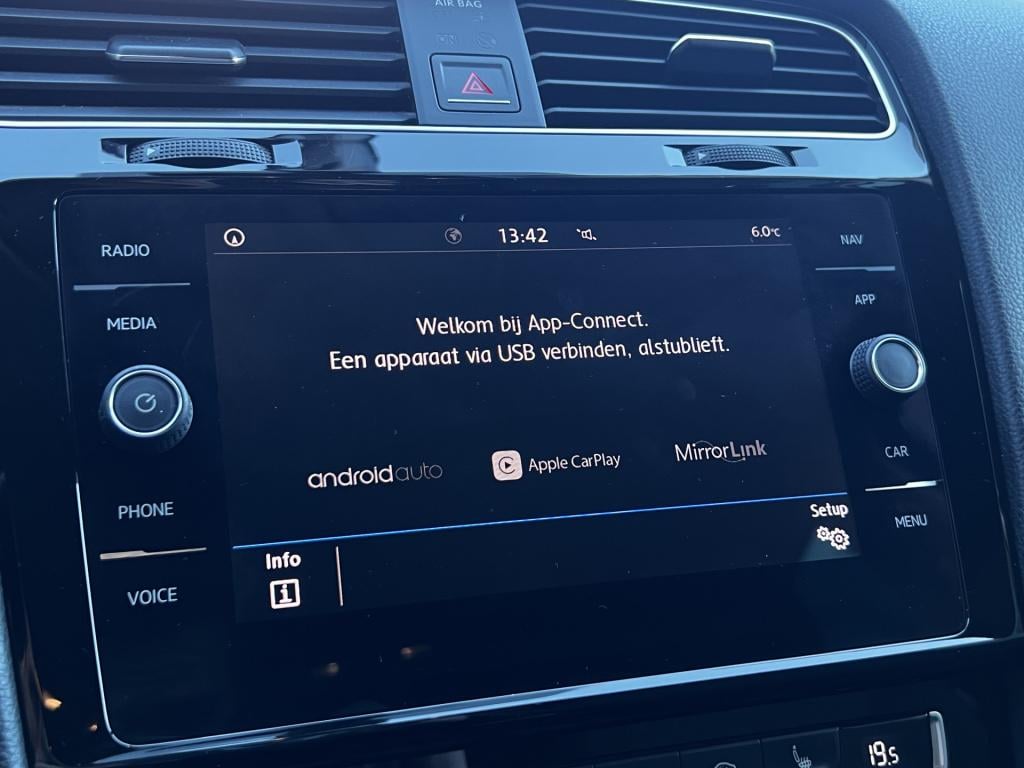 Volkswagen Golf 1.0 tsi highline business