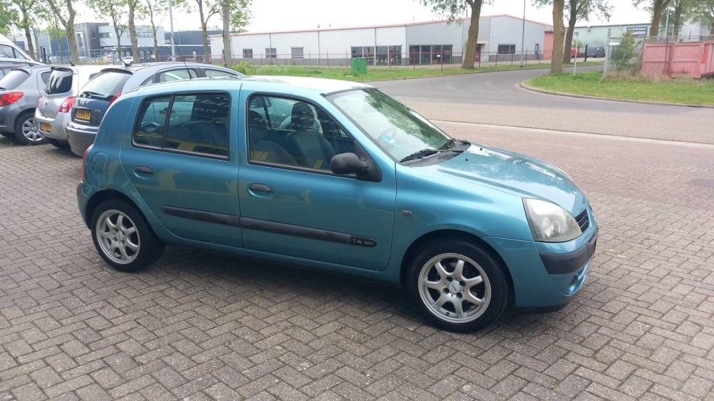 Renault CLIO 1.4 16v Authentique automaat !!! 5drs 2005 airco apk 2027 !!