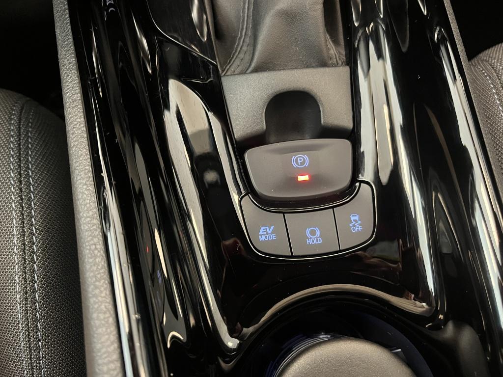 Toyota C-hr 2.0 hyb. first edition | trekhaak | lage km-stand |