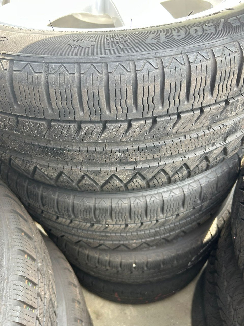 AUDI ALUMINIUM VELGEN MET MICHELIN PILOT ALPIN BANDEN 17''