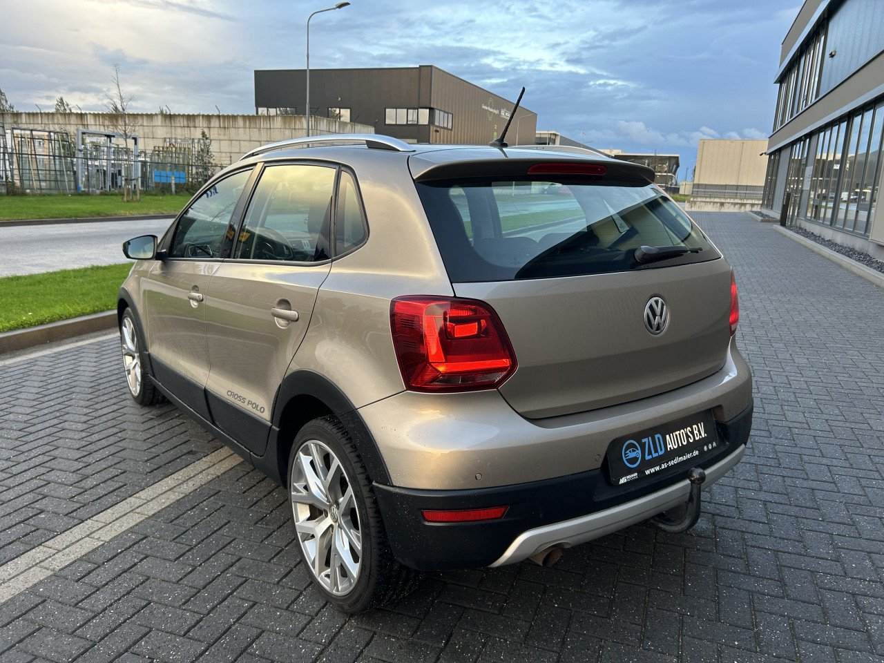 Volkswagen Polo 1.2 TSI CrossPolo BlueMotion Tech/APK/AIRCO/