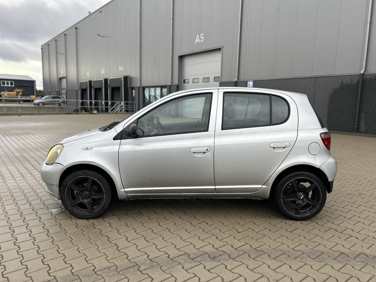 Toyota Yaris 1.3-16V VVT-i Sol/INRUILKOOPJE/RUIME APK/