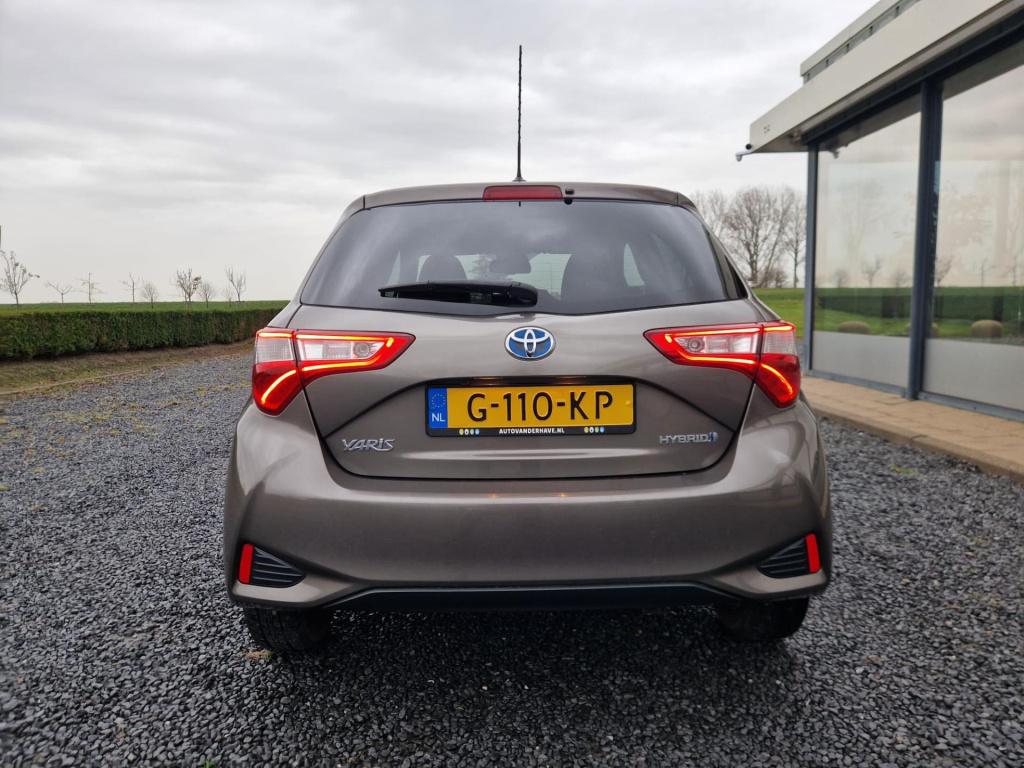 Toyota Yaris 1.5 hybrid dynamic | automaat | navi| rijstrookwaarschuwing | 