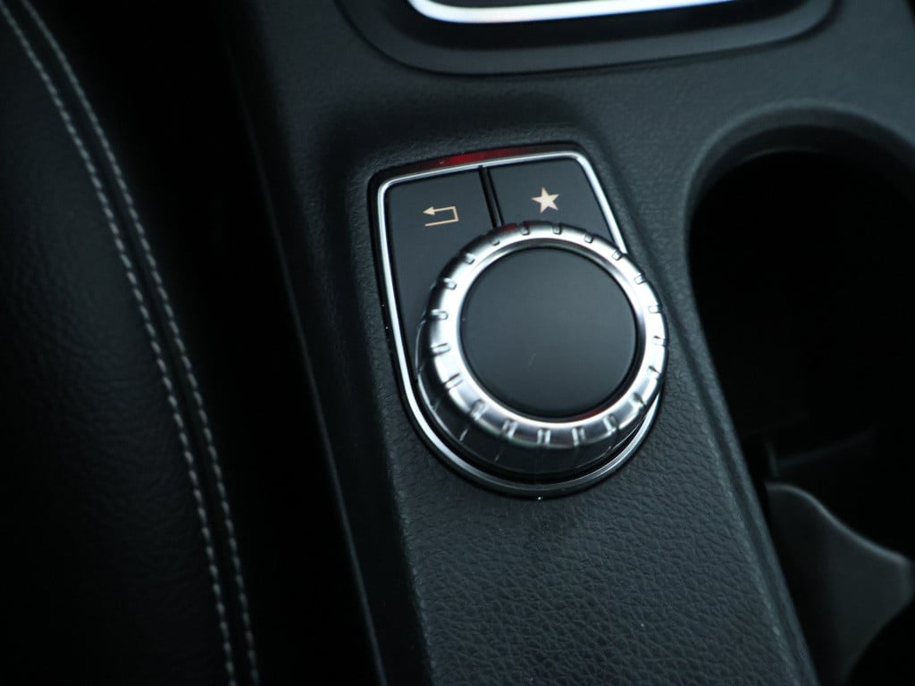 Mercedes-Benz B-Klasse 180 ambition | trekhaak | parkeersensoren | inclusie