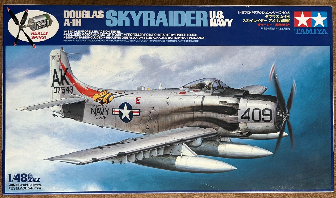 Bouwmodel Skyraider met motor