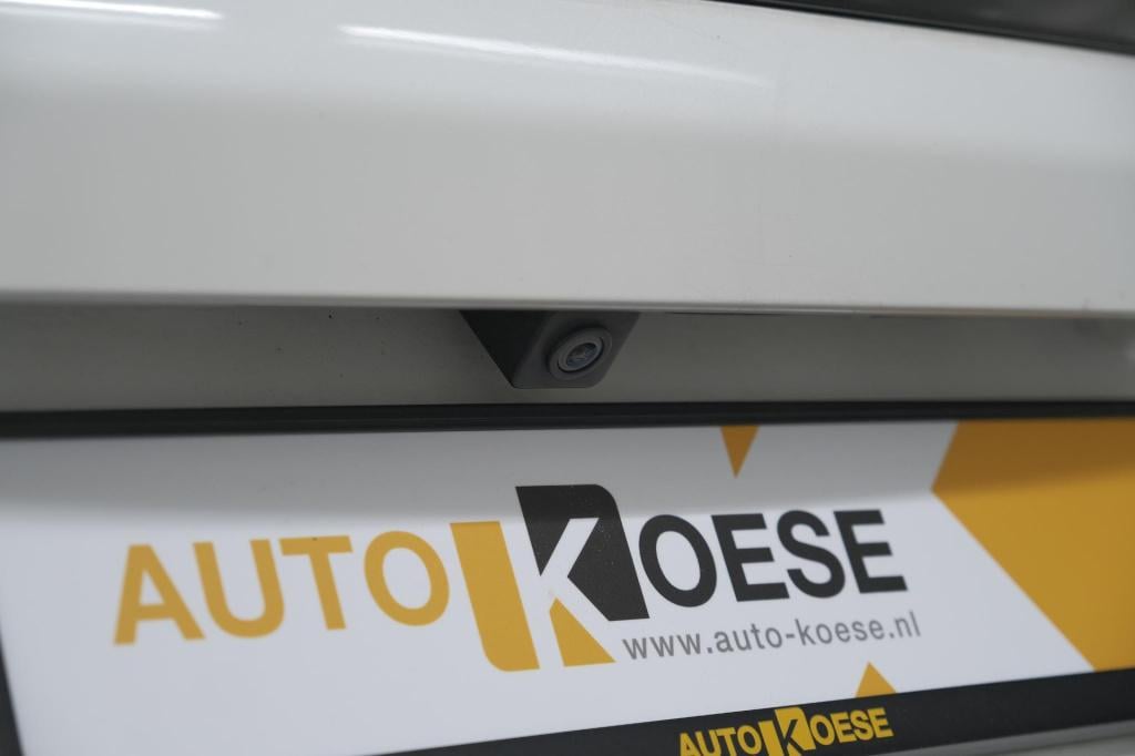 Peugeot 3008 1.6 hybrid 225 blue lease allure | camera | dodehoekdetectie |