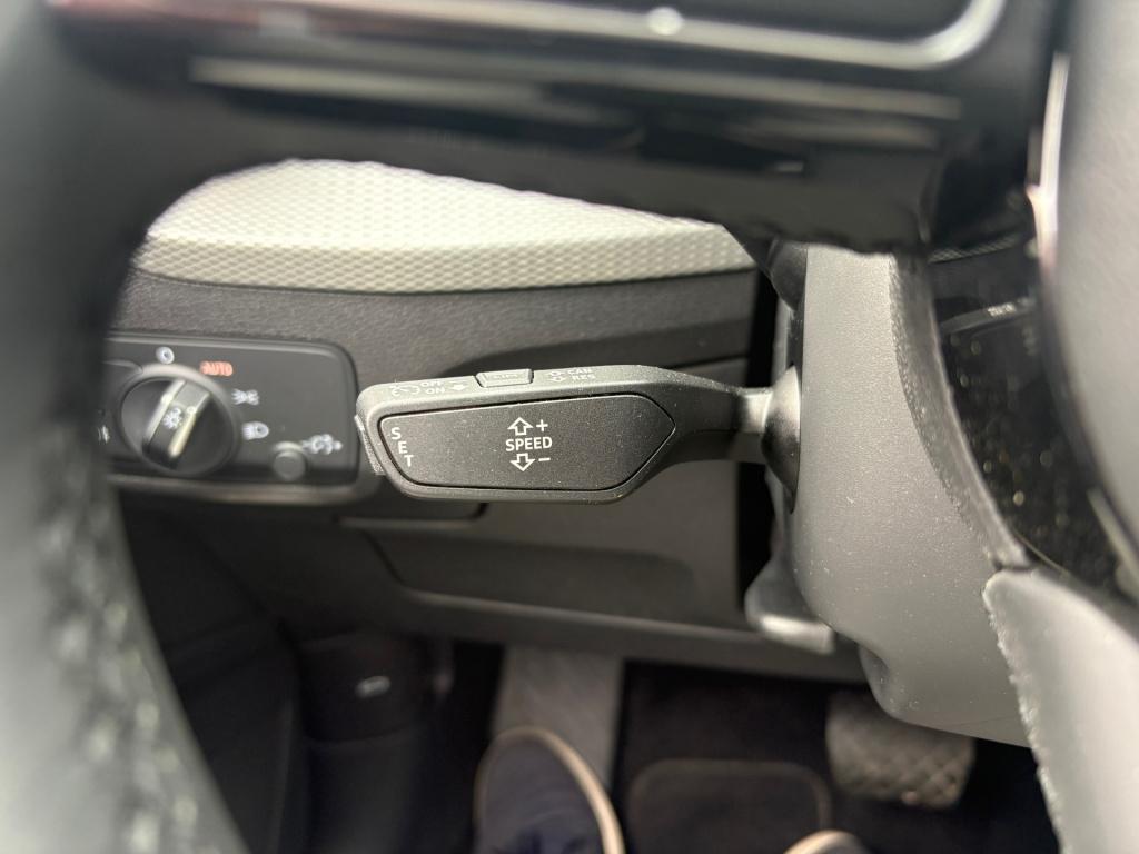 Audi Q2 35 tfsi s edition