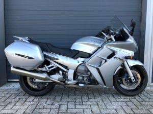 Yamaha FJR1300, 2002 met 69dkm, kofferset, onderhoud  + nieuwe banden €2950