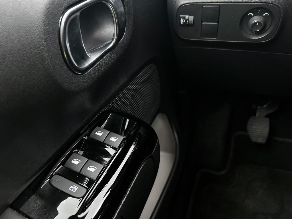 Citroen C3 110 pk plus | rijklaar | comfort seats | stoelverwarming | apple
