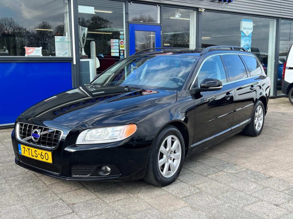 Volvo V70 1.6 d2 kinetic, trekhaak, navi, parkeersensoren enz...