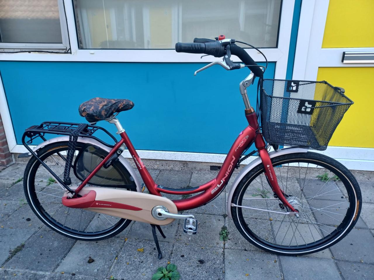 Union Flow 26 inch damesfiets incl. Basil mandje - Zeer nette staat
