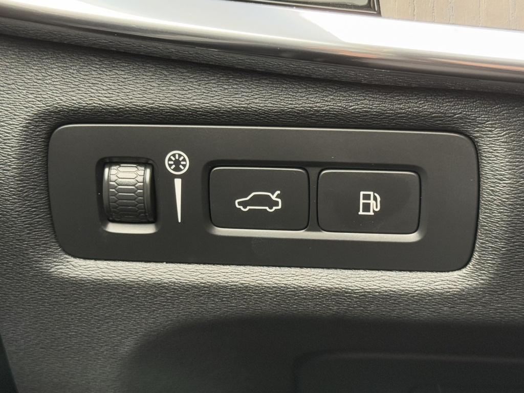 Volvo V90 t8 390pk awd recharge inscription| panodak| adap.cruise| trekhaa