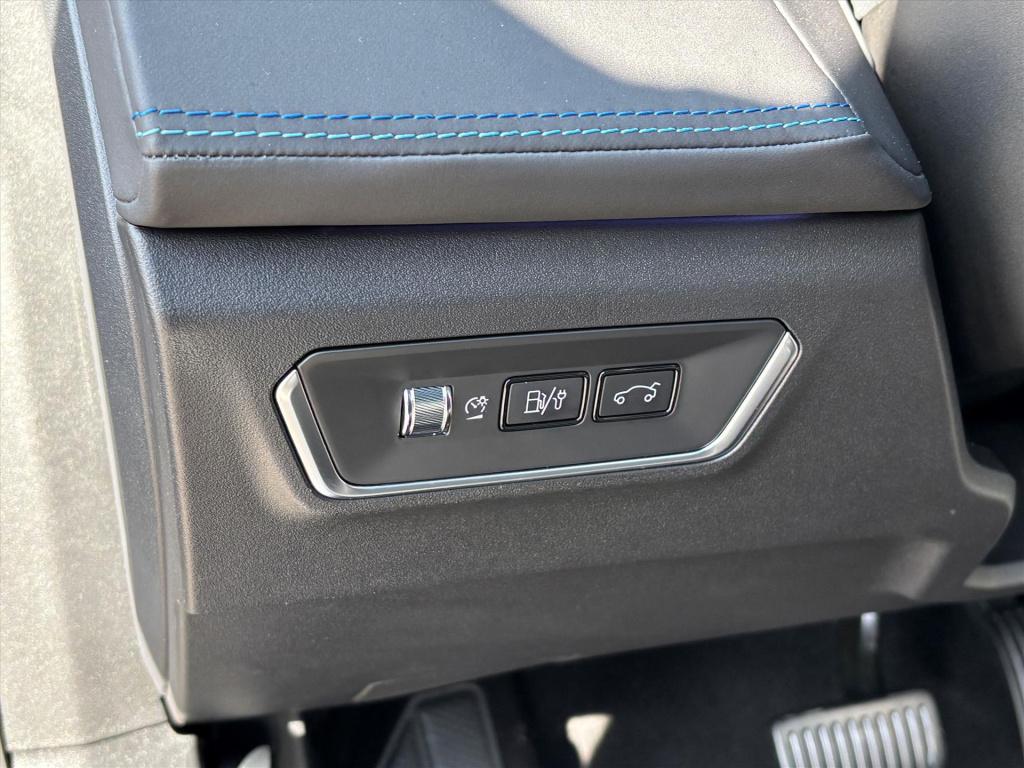 Lynk & Co 01 1.5td 261pk phev 7dcth| schuifdak|navi|my'24| 1e eigenaar| rij