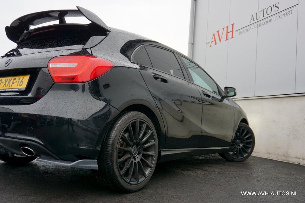 Mercedes-Benz A-Klasse 180 ambition automaat