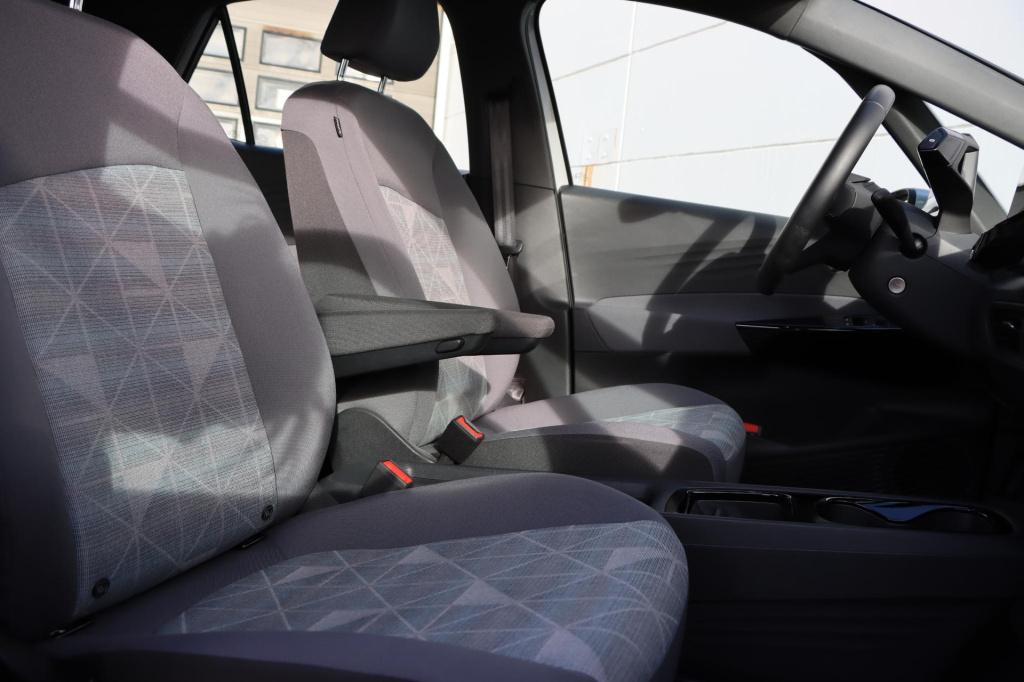 Volkswagen Id.3 first 58 kwh