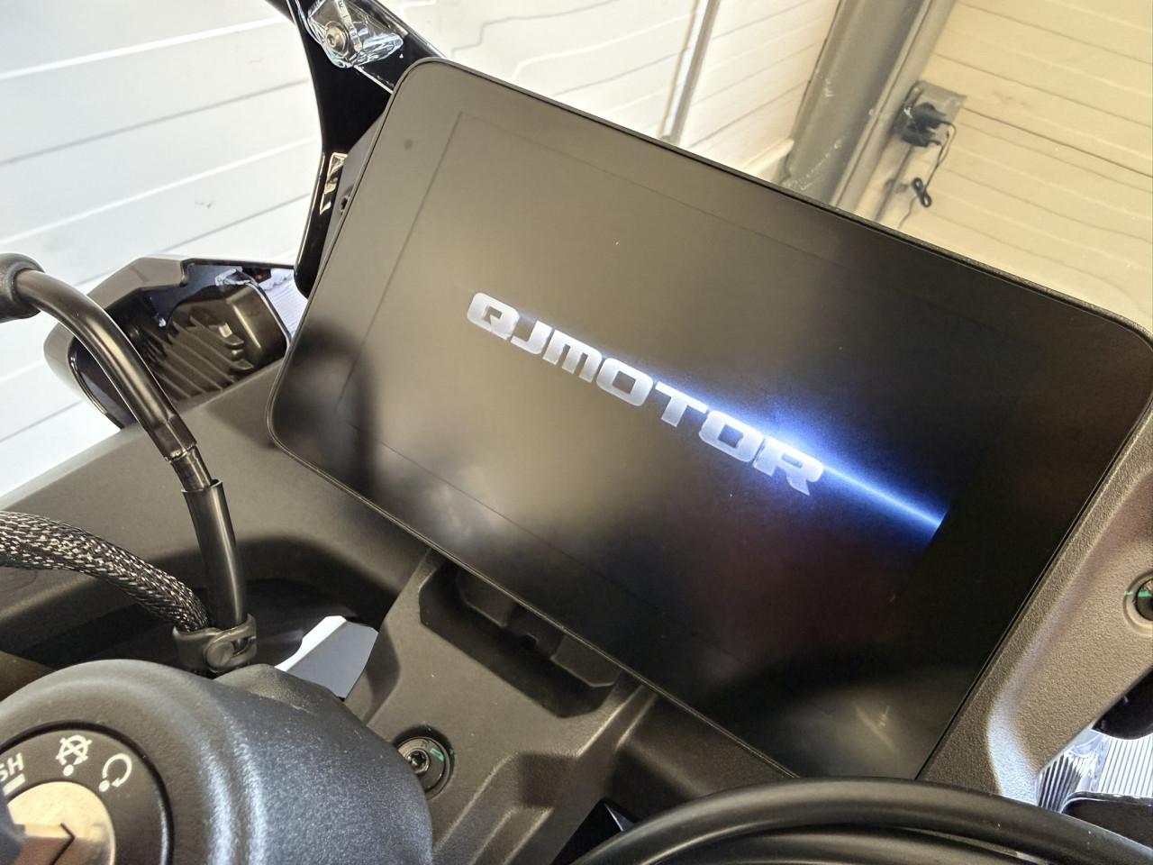 QJMotor SRK 421 RR | Nieuw model | Uit voorraad leverbaar!