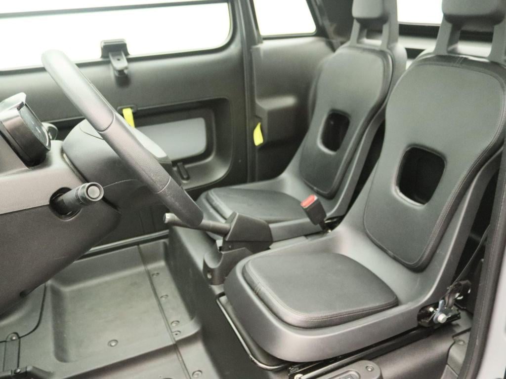 Opel Rocks-e base | panoramadak | vanaf 16jaar | velgen |