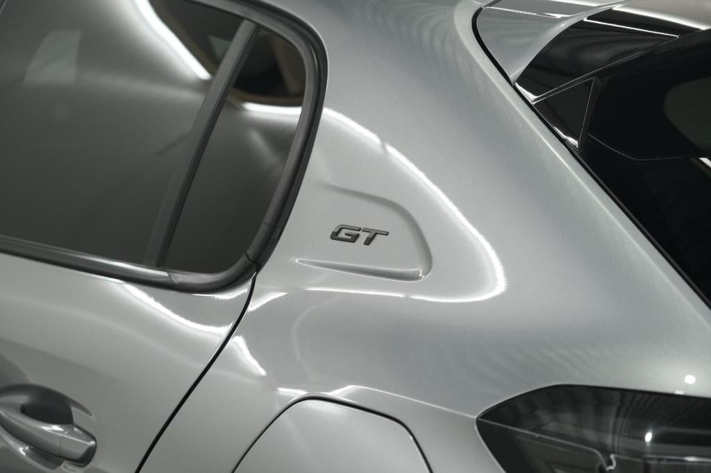 Peugeot 208 puretech 100 gt dark edition | camera | navigatie | apple carpl