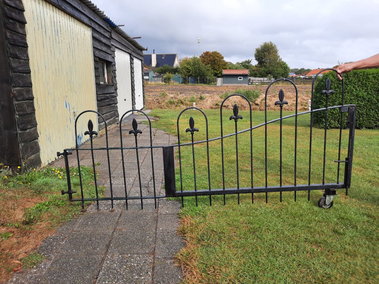 Grote sierlijke ijzeren tuinpoort - poort- hek 2 delen
