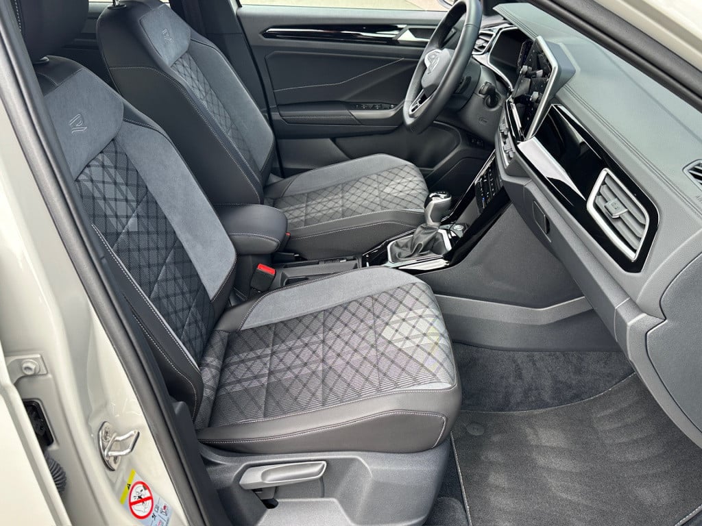 Volkswagen T-roc 1.5 tsi 150pk dsg r-line | camera | keyless | elek. achter