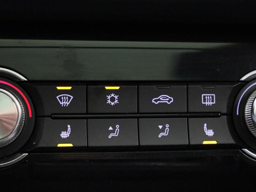 MG Zs Ev mg luxury 45 kwh | automaat | panoramadak | leder | navigatie | ai