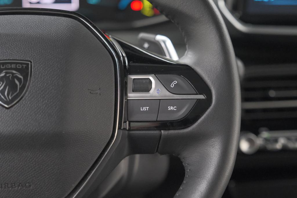 Peugeot 208 1.2 hybrid 110 e-dcs6 style | parkeersensoren | apple carplay |