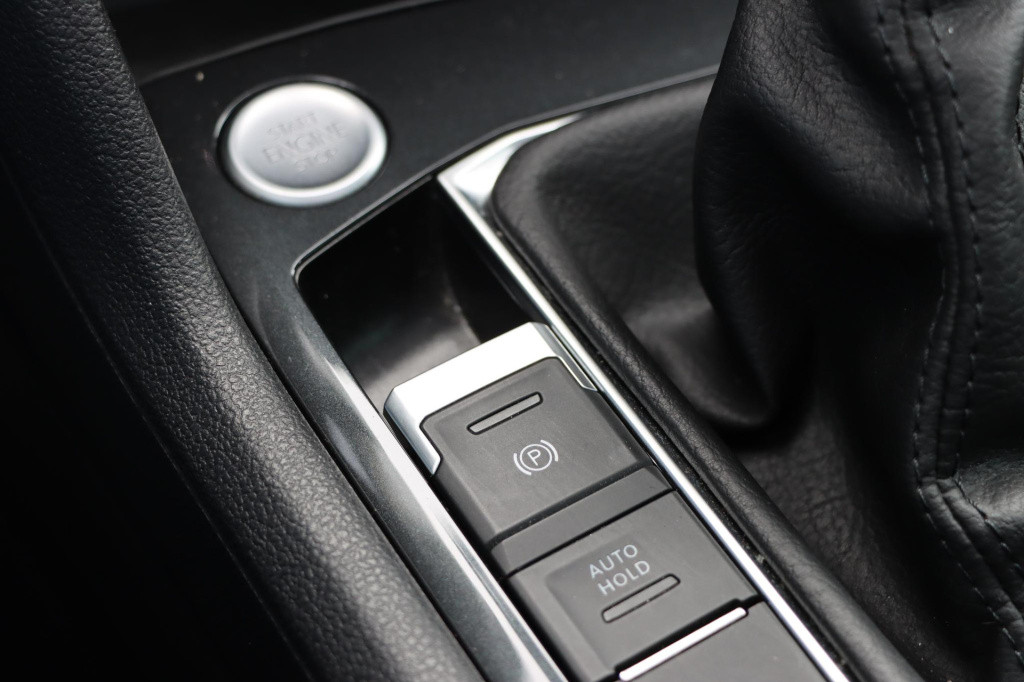 Volkswagen Tiguan 1.5 tsi elegance