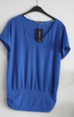 Nieuw blauw tshirt  maat m