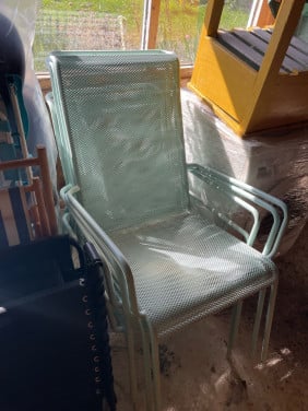 Mintgroene tuinstoelen