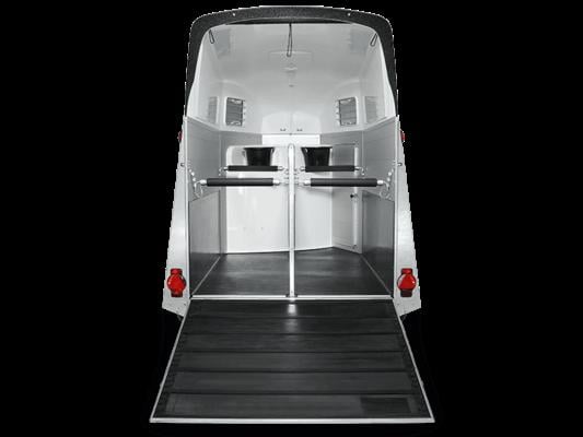 Schitterende Humbaur Xanthos Aero 2-paards trailer showmodel, actieprijs!