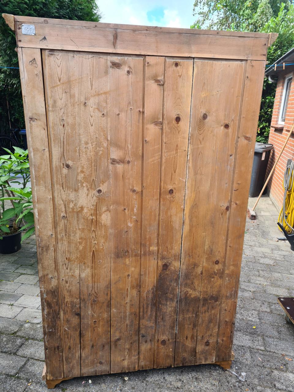 Antieke kast