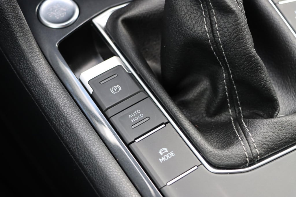Volkswagen Tiguan 1.4 tsi ehybrid r-line business + 245pk dsg6