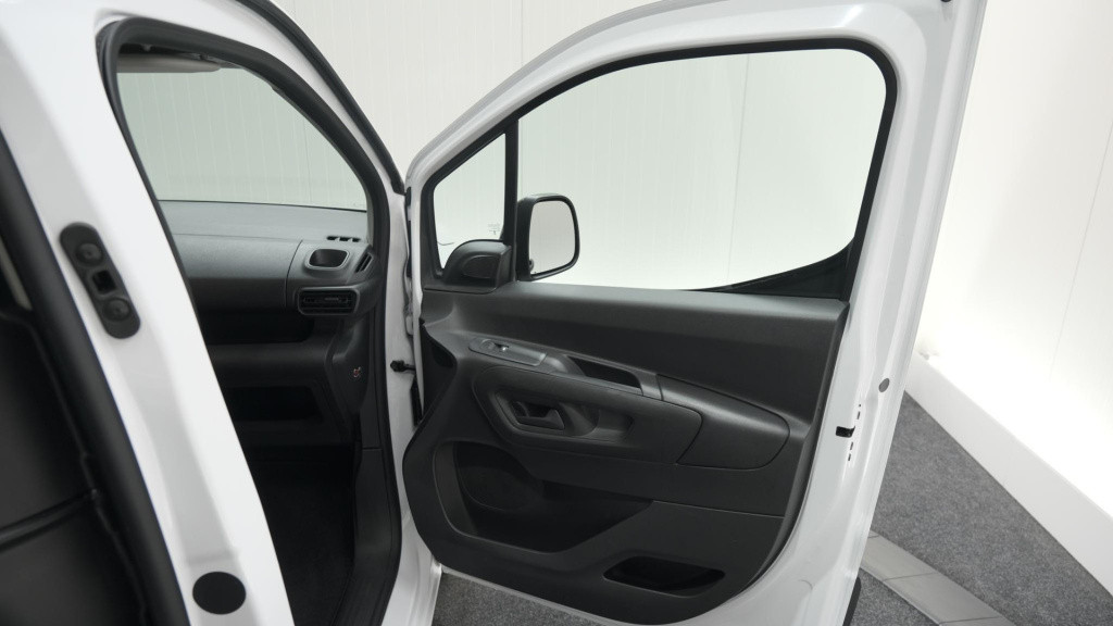 Peugeot Partner 1.5 bluehdi 100 s&s l1 | trekhaak | camera | apple carplay 