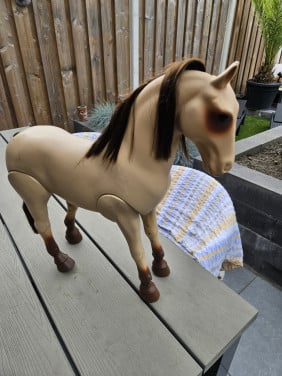 Mooi groot Our Generation Paard gemerkt, in zeer nette staat...
