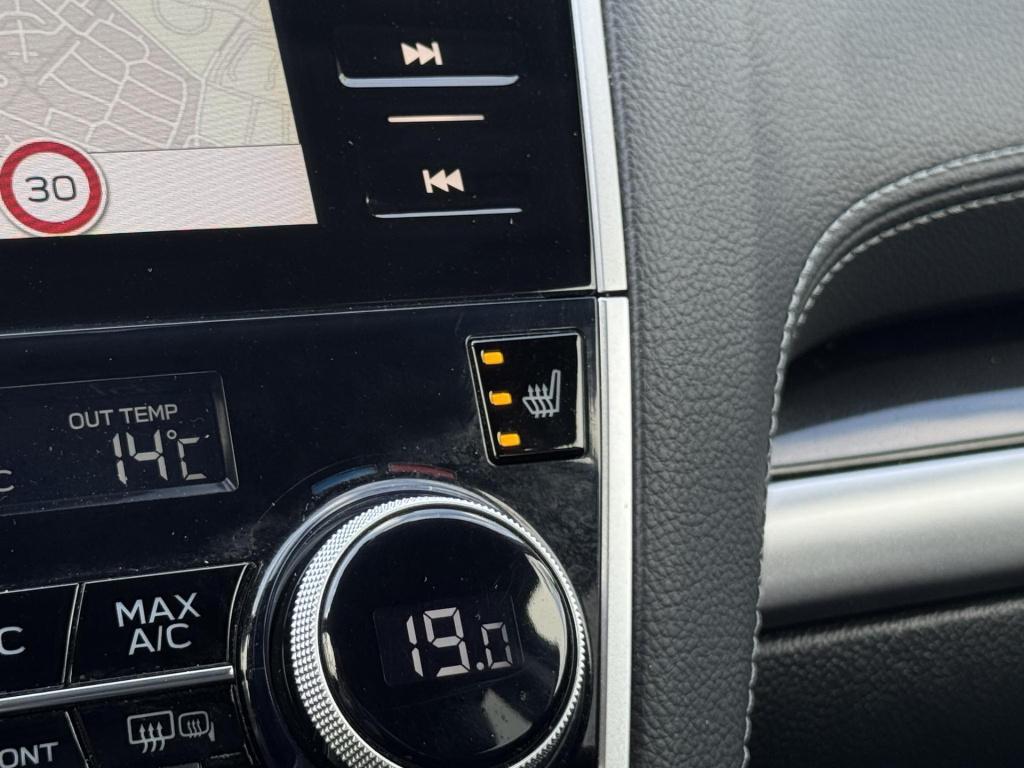 Subaru Outback 2.5i premium nl-auto incl. trekhaak afneembaar!