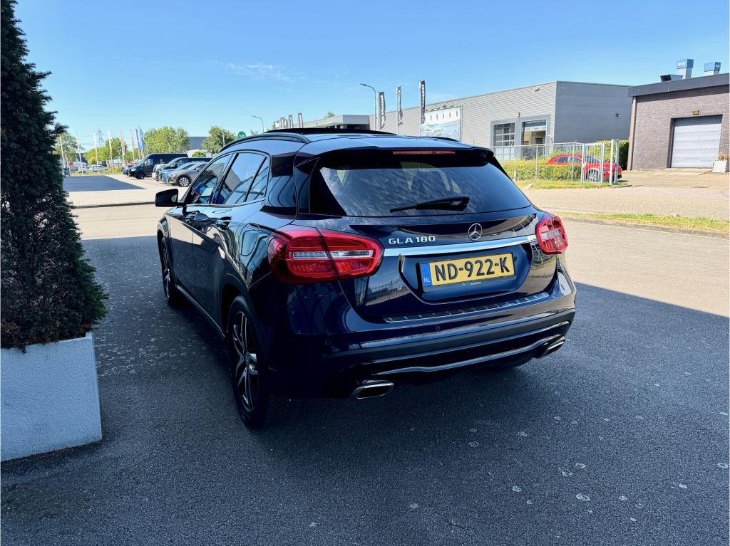 Mercedes-Benz Gla-klasse 180 ambition navi ecc cruise panodak