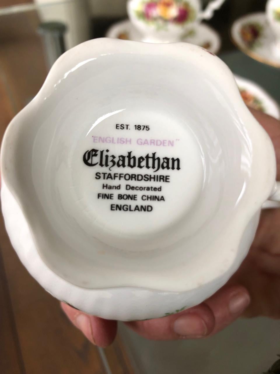 4 vintage kop en schotels Elizabethan Staffordshire