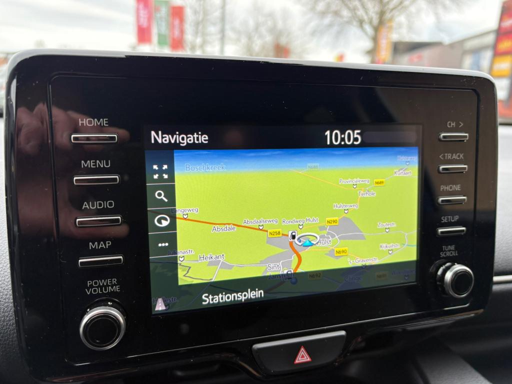 Toyota Yaris 1.5 hybrid dynamic