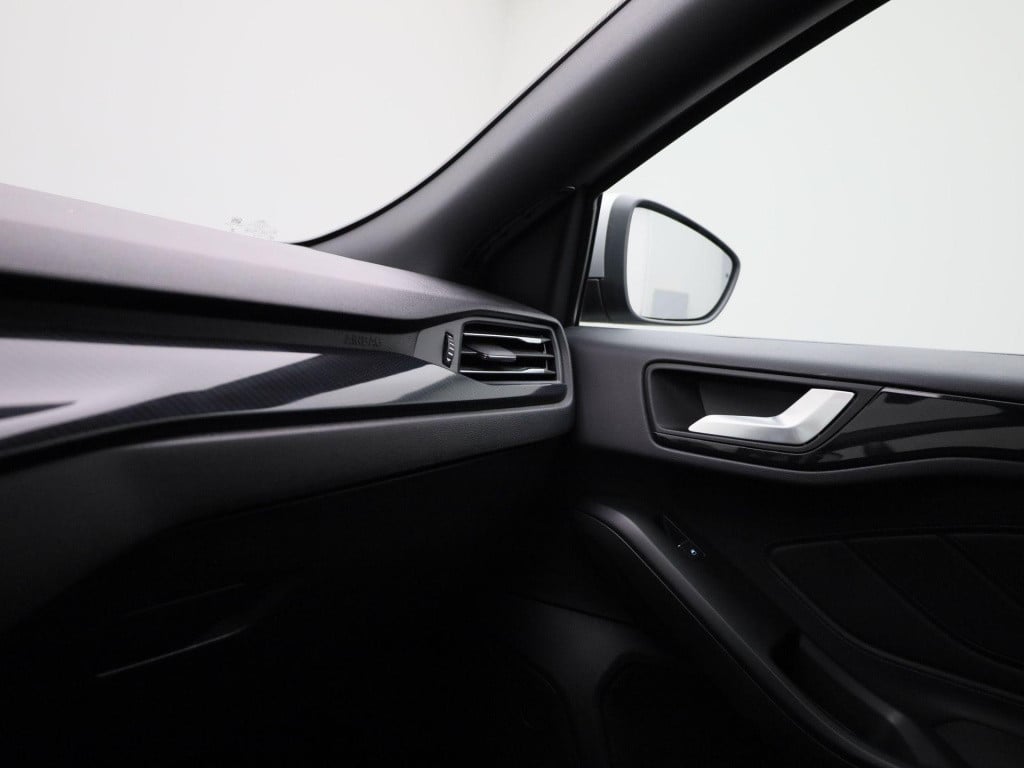 Ford Focus st line | automaat | climate control | cruise control | navigati