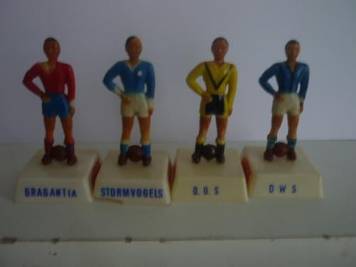 Coca Cola voetbalpoppetjes uit het seizoen 1954/1955