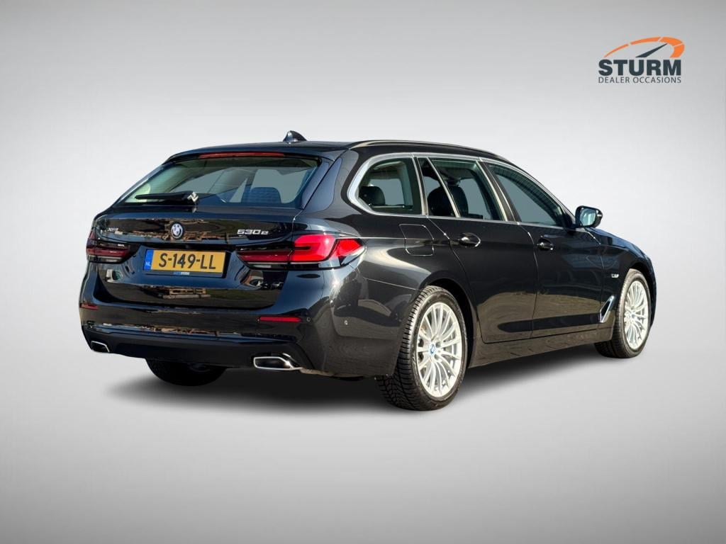 BMW 5 Serie touring 530e xdrive business edition plus soh 98% nl-auto!
