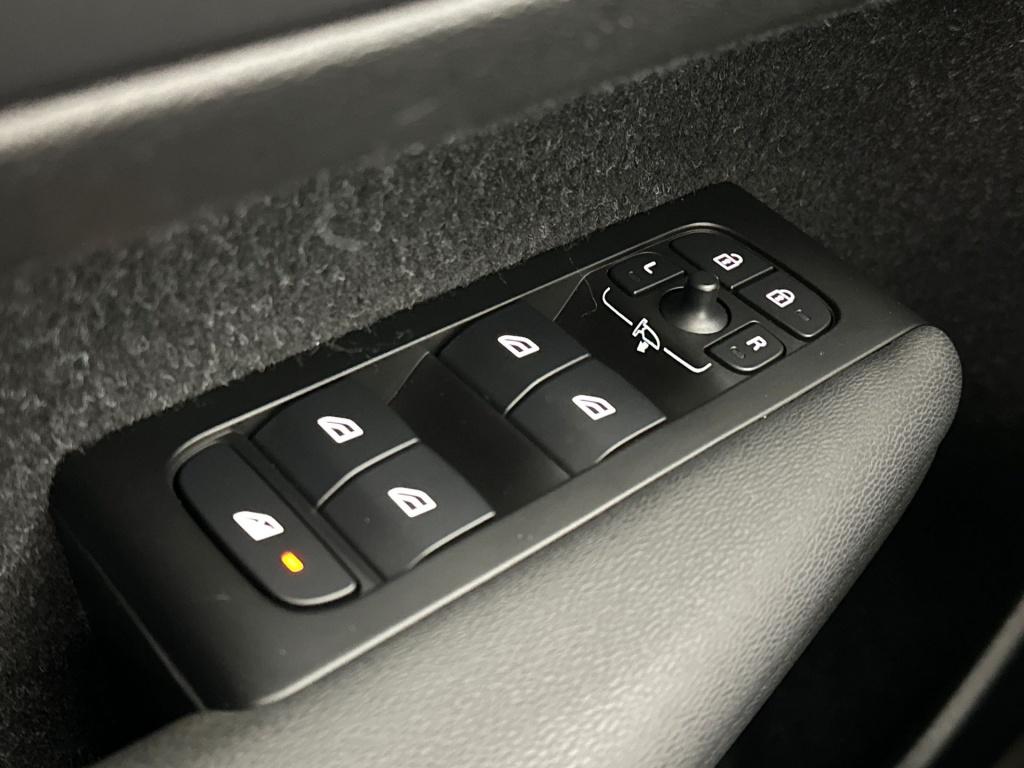 Volvo XC40 t5 262pk recharge inscription| panodak| adap.cruise| 360camera|