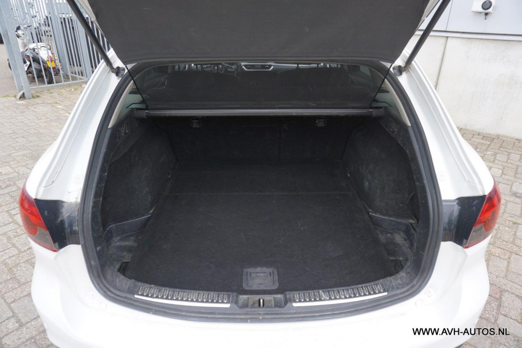 Mazda 6 sportbreak 2.2d skyactiv-d 150 skylease+