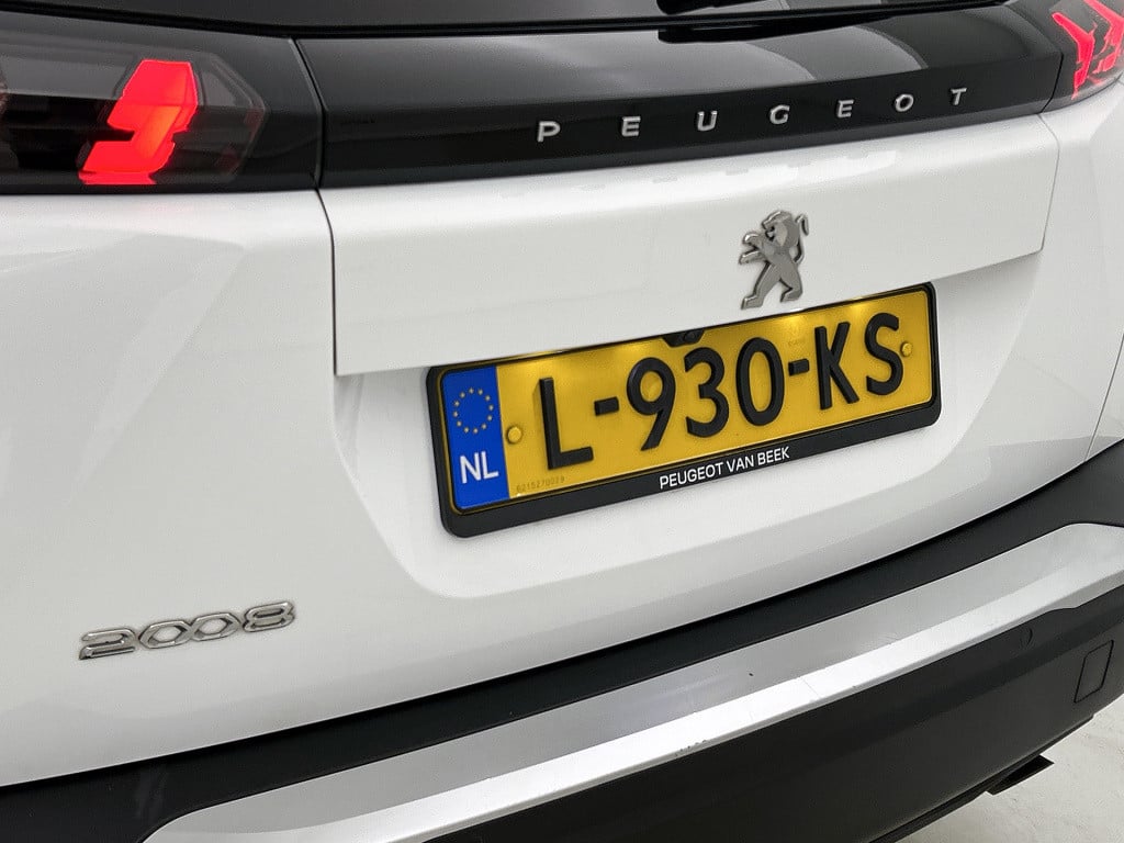 Peugeot 2008 100 pk allure pack premium | rijklaar | navigatie | 360 camera