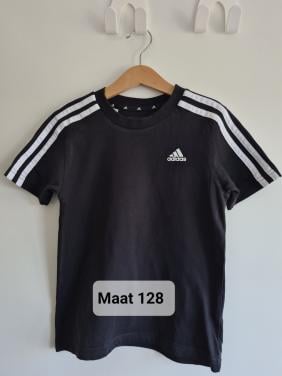 Adidas zwart-wit T-Shirt Maat 128