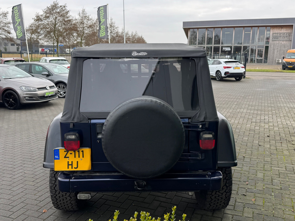 Jeep Wrangler 2.5i softtop + hardtop