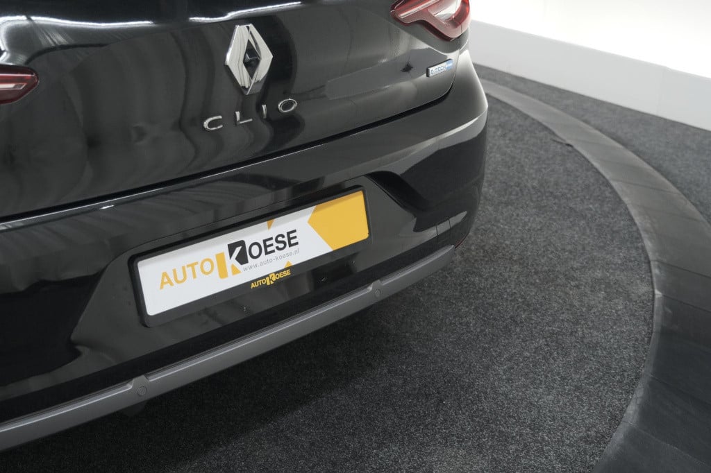 Renault Clio 1.6 e-tech hybrid 140 r.s. line | 360 camera | apple carplay |