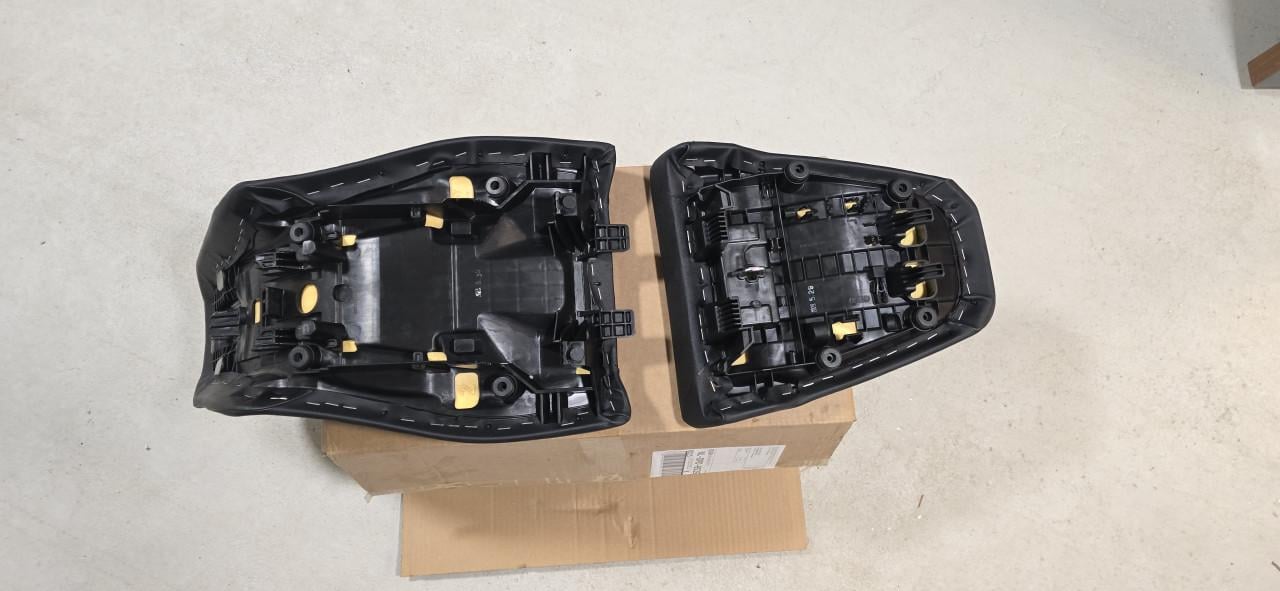 Origineel zadel voor Africa twin CRF1100 2023