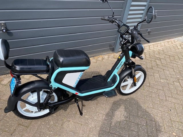 Nooit meer tanken!  tomos/puch agm goccia elektrisch nu 999 euro