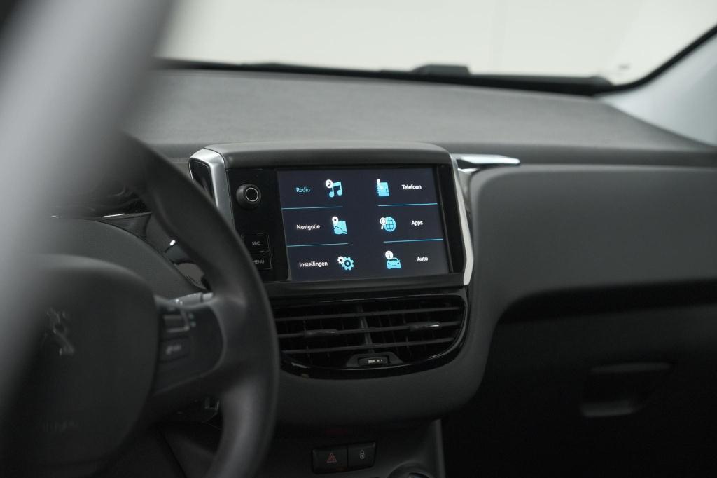 Peugeot 208 puretech 82 active | camera | apple carplay | airco